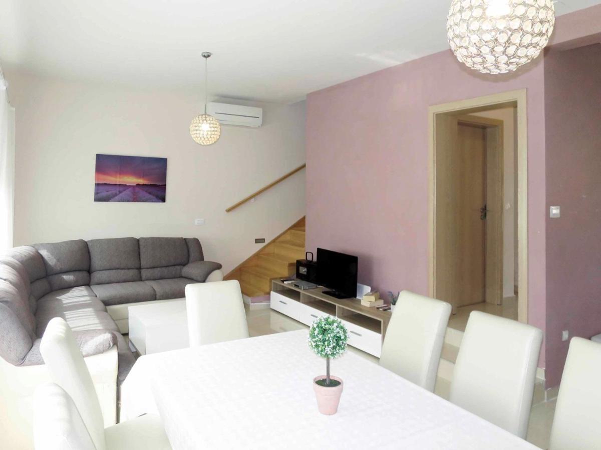 Holiday Home Silvija - Zad107 By Interhome Zara Esterno foto